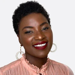 Fond De Teint Liquide EVEN TRUE Flawless - Black Opal 34 Fond De Teint Liquide EVEN TRUE Flawless - Black Opal -Invisibobble® Magasin 13.Hazelnut Model large fcbfeb48 d156 4c90 be4f 6ce6d630c386