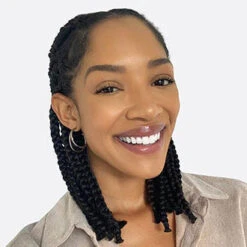 Poudre Soft Velvet Finishing Powder - Black Opal -Invisibobble® Magasin 2.cashew model large 394c03d0 0662 4af5 a48a ecbd8834640c