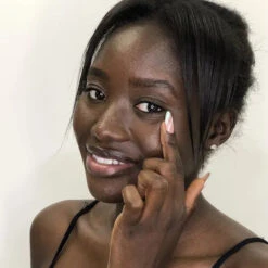 Contour Des Yeux 3 En 1 - IN'OYA 6 Contour Des Yeux 3 En 1 - IN'OYA -Invisibobble® Magasin IN OYA Soin Contour des Yeux 3 en 1 PeauNoire