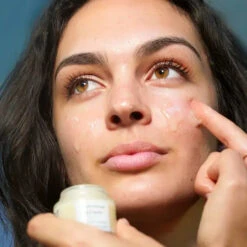 Baume De Nuit Repulpant La Promesse De L'aube - Mira 5 Baume De Nuit Repulpant La Promesse De L'aube - Mira -Invisibobble® Magasin baume nuit visage repulpant my mira la promesse de l aube