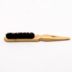 Brosse Pour Plaquer Les Cheveux En Poils De Sanglier Et Bambou - Evolve 9 Brosse Pour Plaquer Les Cheveux En Poils De Sanglier Et Bambou - Evolve -Invisibobble® Magasin brosse perfect edge brush bambou et poils de sanglier pour baby hair fl5732 754049