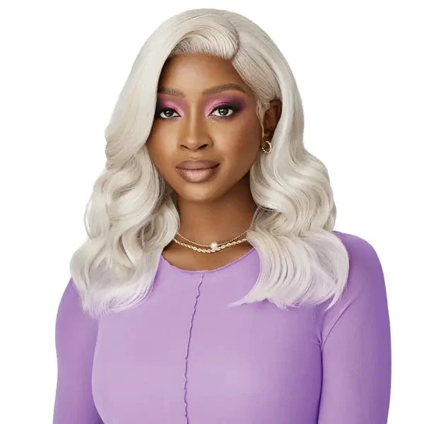 Perruque Lace HD 13X4 Body Wave Swoop 4 - Outré 2 Perruque Lace HD 13X4 Body Wave Swoop 4 - Outré – Image 2