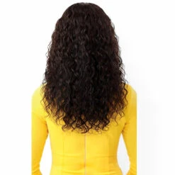 Perruque Naturelle Bouclée Isadora - Outré -Invisibobble® Magasin perruque curly naturelle grade 9 lace wig gold label outre isadora dos
