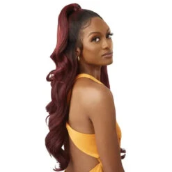 Perruque Lace HD+ Ondulée Glam Waves - Outré 9 Perruque Lace HD+ Ondulée Glam Waves - Outré -Invisibobble® Magasin perruque lace hd body wave long rouge airtied outre glam waves