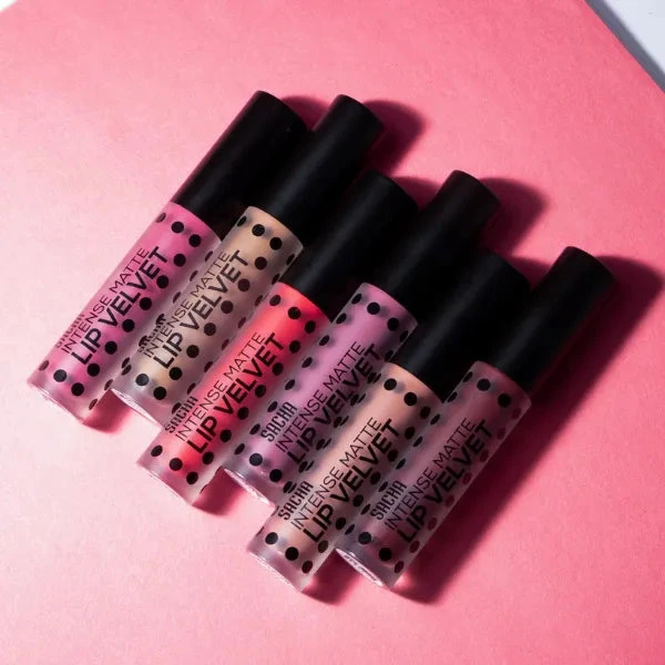 Rouge à Lèvres Liquide Mat Intense Lip Velvet - Sacha Cosmetics 2 Rouge à Lèvres Liquide Mat Intense Lip Velvet - Sacha Cosmetics – Image 2