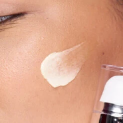 Soin Correcteur Hyperpigmentation HRB-3 Formule Nuit - Nubiance -Invisibobble® Magasin soin de nuit correcteur hyperpigmentation texture hrb 3 nubiance